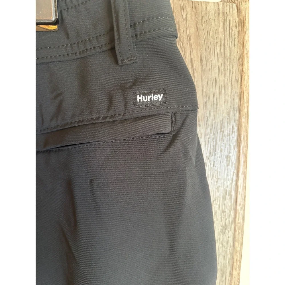 Pants That Can Handle a 300-Yard Drive & a 3Course Dinner W/outBreaking a Sweat
